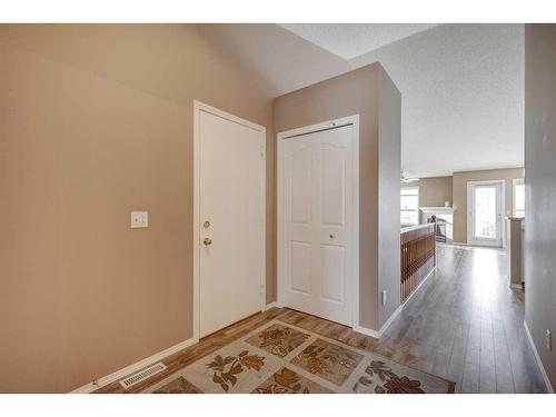 126 Mt Douglas Villas Se, Calgary, AB - Indoor Photo Showing Other Room