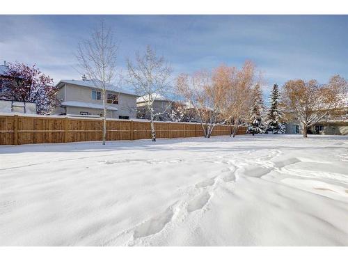 126 Mt Douglas Villas Se, Calgary, AB - Outdoor