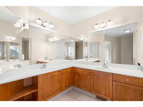 11 Evercreek Bluffs Road Sw, Calgary, AB - Indoor Photo Showing Bathroom