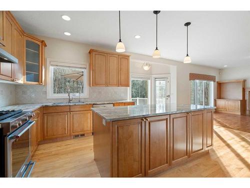 11 Evercreek Bluffs Road Sw, Calgary, AB - Indoor Photo Showing Kitchen With Upgraded Kitchen