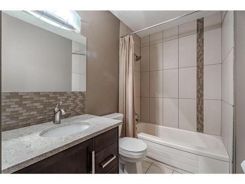 403-618 2 Avenue Nw, Calgary, AB - Indoor Photo Showing Bathroom