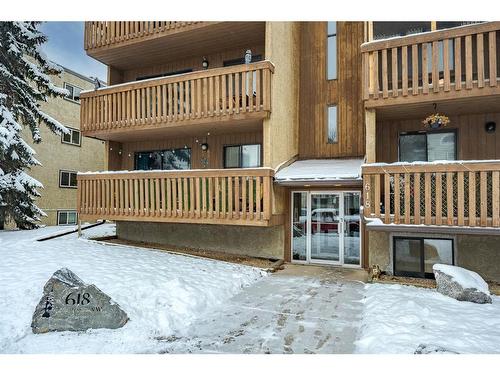 403-618 2 Avenue Nw, Calgary, AB - Outdoor With Balcony