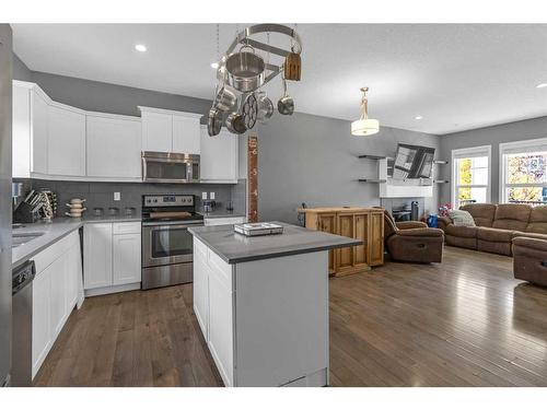 29 Amery Crescent, Crossfield, AB - Indoor Photo Showing Kitchen