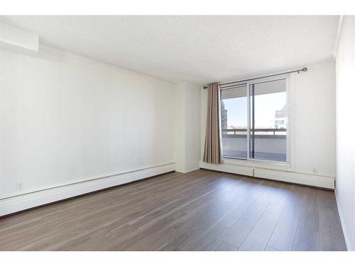 1407-738 3 Avenue Sw, Calgary, AB - Indoor Photo Showing Other Room