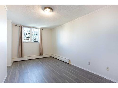 1407-738 3 Avenue Sw, Calgary, AB - Indoor Photo Showing Other Room