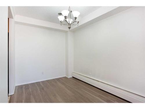 1407-738 3 Avenue Sw, Calgary, AB - Indoor Photo Showing Other Room