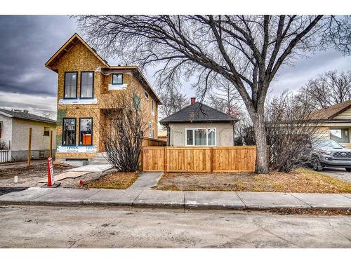 7437 21A Street Se, Calgary, AB - Outdoor