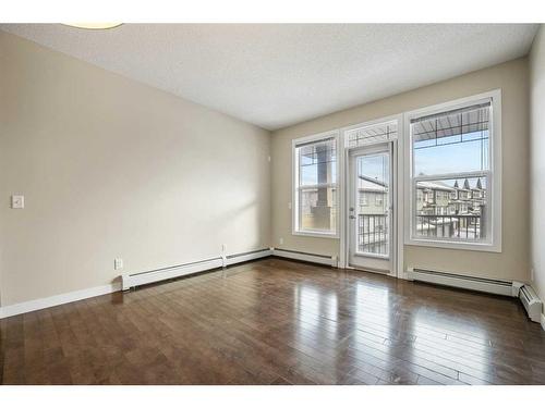 301-22 Panatella Road Nw, Calgary, AB - Indoor Photo Showing Other Room