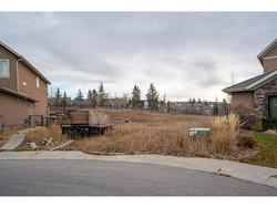 16 Fortress Court SW Calgary, AB T3H 0T8