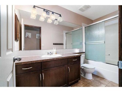 31 Skyview Shores Gardens Ne, Calgary, AB - Indoor Photo Showing Bathroom