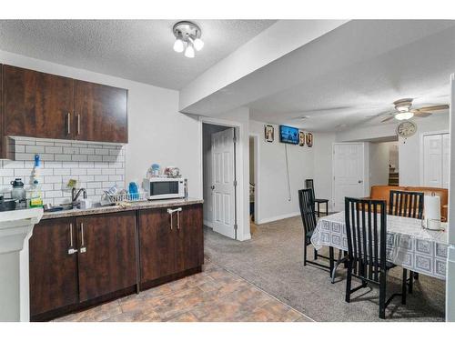 31 Skyview Shores Gardens Ne, Calgary, AB - Indoor Photo Showing Kitchen