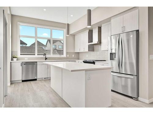 335 Magnolia Drive Se, Calgary, AB - Indoor Photo Showing Kitchen With Stainless Steel Kitchen With Upgraded Kitchen