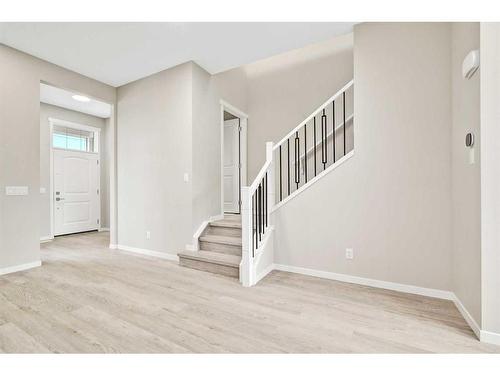 335 Magnolia Drive Se, Calgary, AB - Indoor Photo Showing Other Room