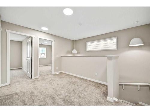 335 Magnolia Drive Se, Calgary, AB - Indoor