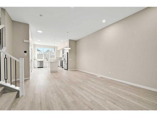 335 Magnolia Drive Se, Calgary, AB - Indoor Photo Showing Other Room