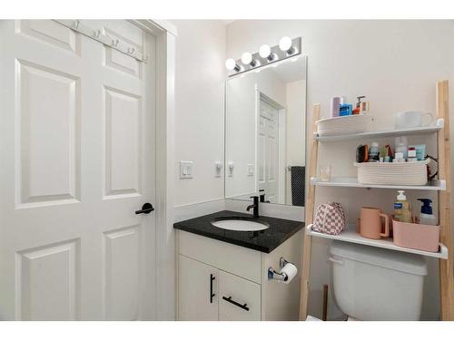 2304-298 Sage Meadows Park Nw, Calgary, AB - Indoor Photo Showing Bathroom