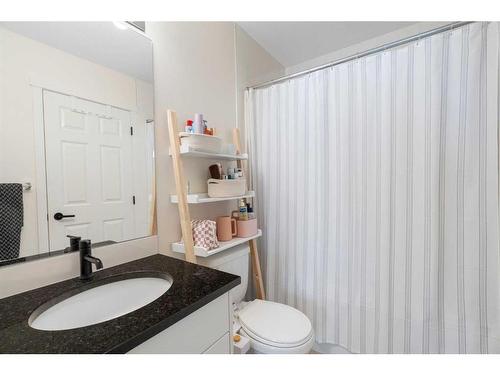 2304-298 Sage Meadows Park Nw, Calgary, AB - Indoor Photo Showing Bathroom