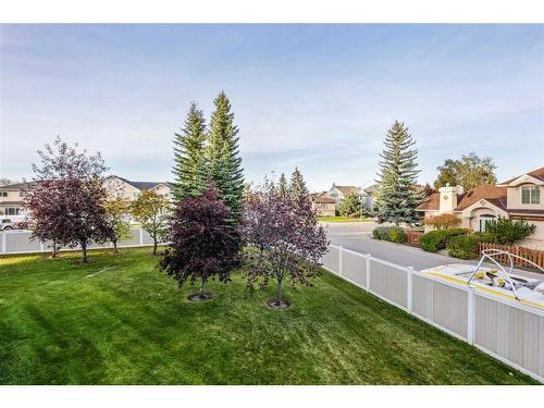 2210-11 Chaparral Ridge Drive Se, Calgary, AB - Outdoor