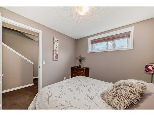 91 Auburn Bay Boulevard Se, Calgary, AB - Indoor Photo Showing Bedroom