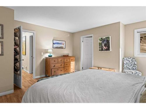 D-6 Otter Lane, Banff, AB - Indoor Photo Showing Bedroom