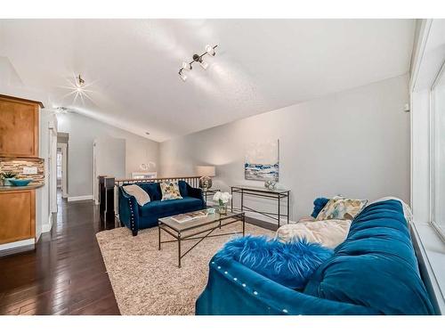 113 Copperfield Mews Se, Calgary, AB - Indoor Photo Showing Living Room