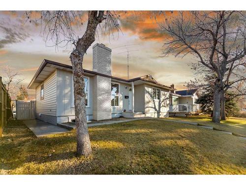 208 Whitehorn Crescent Ne, Calgary, AB - Outdoor