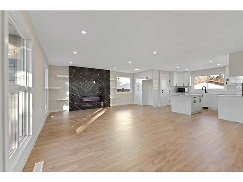 208 Whitehorn Crescent Ne, Calgary, AB - Indoor Photo Showing Living Room