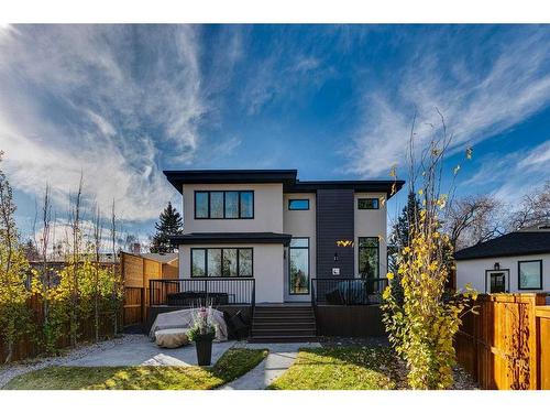 110 Lissington Drive Sw, Calgary, AB - Outdoor