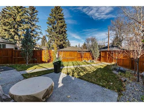 110 Lissington Drive Sw, Calgary, AB - Outdoor With Backyard