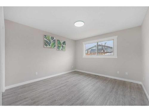 238 Maunsell Close Ne, Calgary, AB - Indoor Photo Showing Other Room