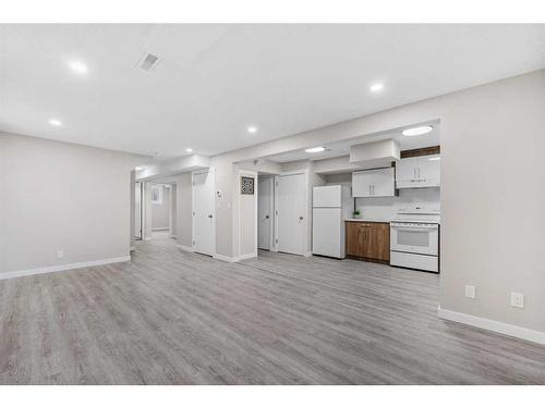 238 Maunsell Close Ne, Calgary, AB - Indoor