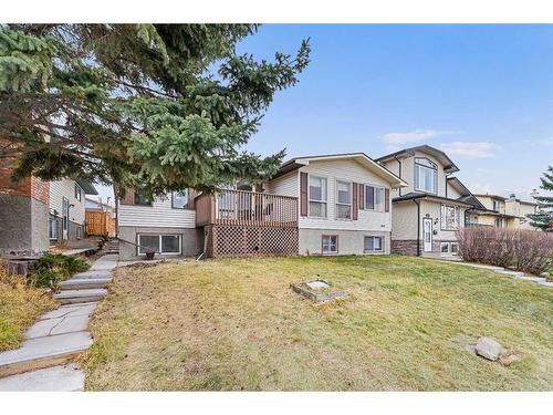 238 Maunsell Close Ne, Calgary, AB - Outdoor