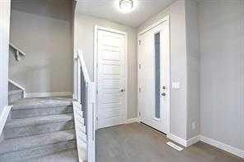 129 Cobblestone Gate Sw, Airdrie, AB - Indoor Photo Showing Other Room