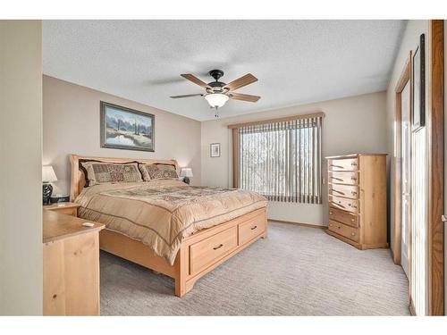 152 Del Ray Close Ne, Calgary, AB - Indoor Photo Showing Bedroom