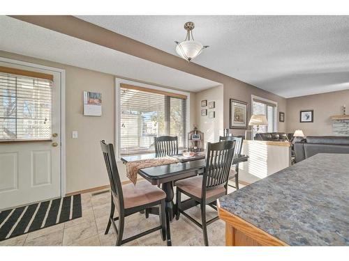 152 Del Ray Close Ne, Calgary, AB - Indoor Photo Showing Dining Room