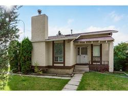 103 Templeton Circle NE Calgary, AB T1Y 3Z1