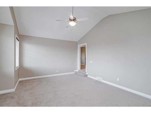 146 Evanspark Circle Nw, Calgary, AB - Indoor Photo Showing Other Room