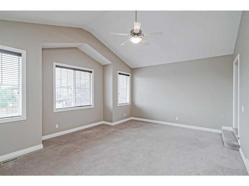 146 Evanspark Circle Nw, Calgary, AB - Indoor Photo Showing Other Room