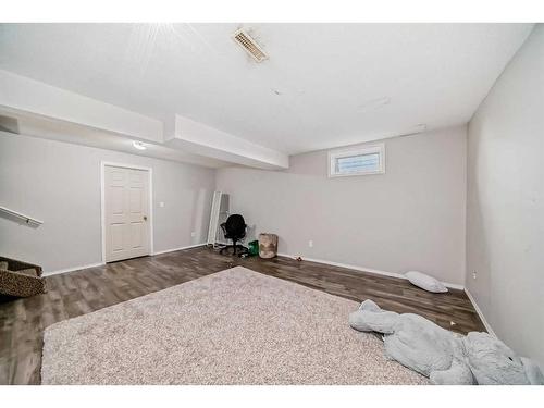 174 Donnelly Crescent, Red Deer, AB - Indoor Photo Showing Other Room