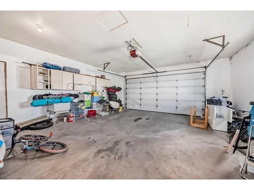 174 Donnelly Crescent, Red Deer, AB - Indoor Photo Showing Garage