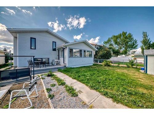 174 Donnelly Crescent, Red Deer, AB - Outdoor