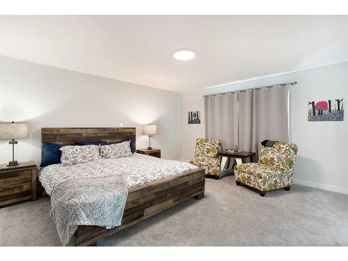 118 Ranchers View, Okotoks, AB - Indoor Photo Showing Bedroom