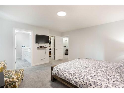 118 Ranchers View, Okotoks, AB - Indoor Photo Showing Bedroom