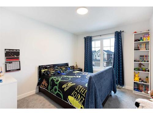 118 Ranchers View, Okotoks, AB - Indoor Photo Showing Bedroom