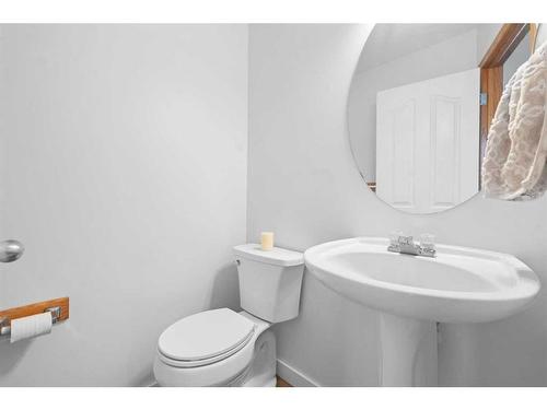 46 Cramond Crescent Se, Calgary, AB - Indoor Photo Showing Bathroom