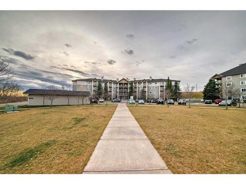 115-5000 Somervale Court Sw, Calgary, AB - Outdoor