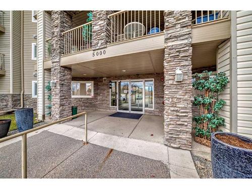 115-5000 Somervale Court Sw, Calgary, AB - Outdoor With Exterior