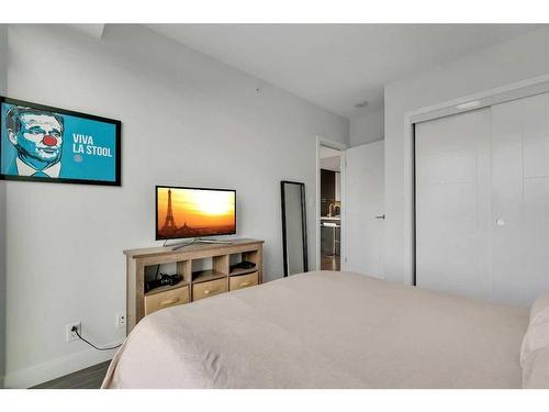 1408-930 16 Avenue Sw, Calgary, AB - Indoor Photo Showing Bedroom