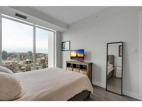 1408-930 16 Avenue Sw, Calgary, AB - Indoor Photo Showing Bedroom