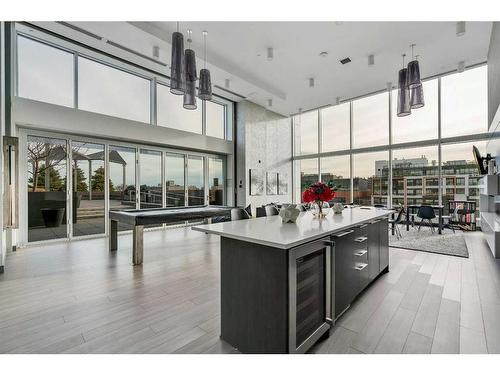 1408-930 16 Avenue Sw, Calgary, AB - Indoor Photo Showing Kitchen